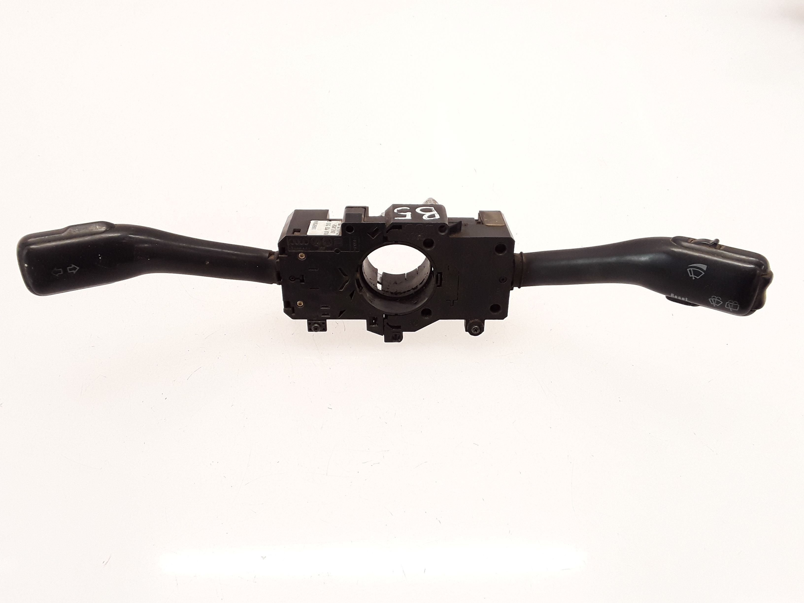 Volkswagen Passat (3B2) Sedan 1.9 TDi 110 (AVG(Euro 2)) INDICATOR SWITCH 1999 8L0953513G 8L0953513G|VW Volkswagen Passat (3B2) Sedan 1.9 TDi 110 (AVG(Euro 2)) INDICATOR SWITCH 1999 8L0953513G 8L0953513G|VW