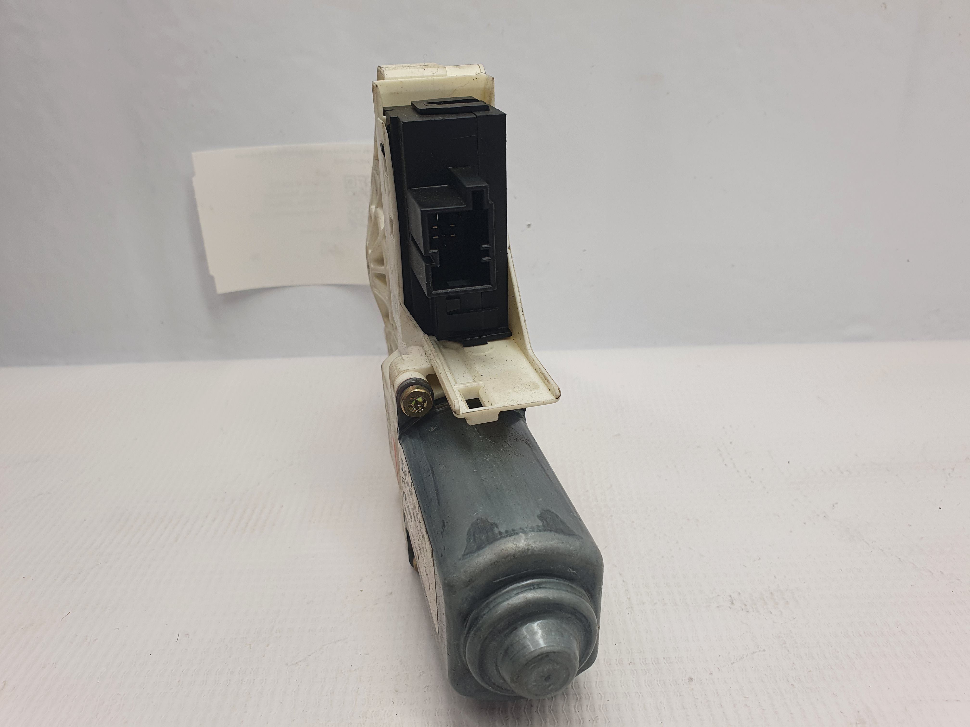 Audi A6 (C6) Sedan 2.7 TDI V6 24V (BPP) WINDOW MECHANISM LEFT FRONT 2006 4F0959801B 4F0959801B|AUDI Audi A6 (C6) Sedan 2.7 TDI V6 24V (BPP) WINDOW MECHANISM LEFT FRONT 2006 4F0959801B 4F0959801B|AUDI