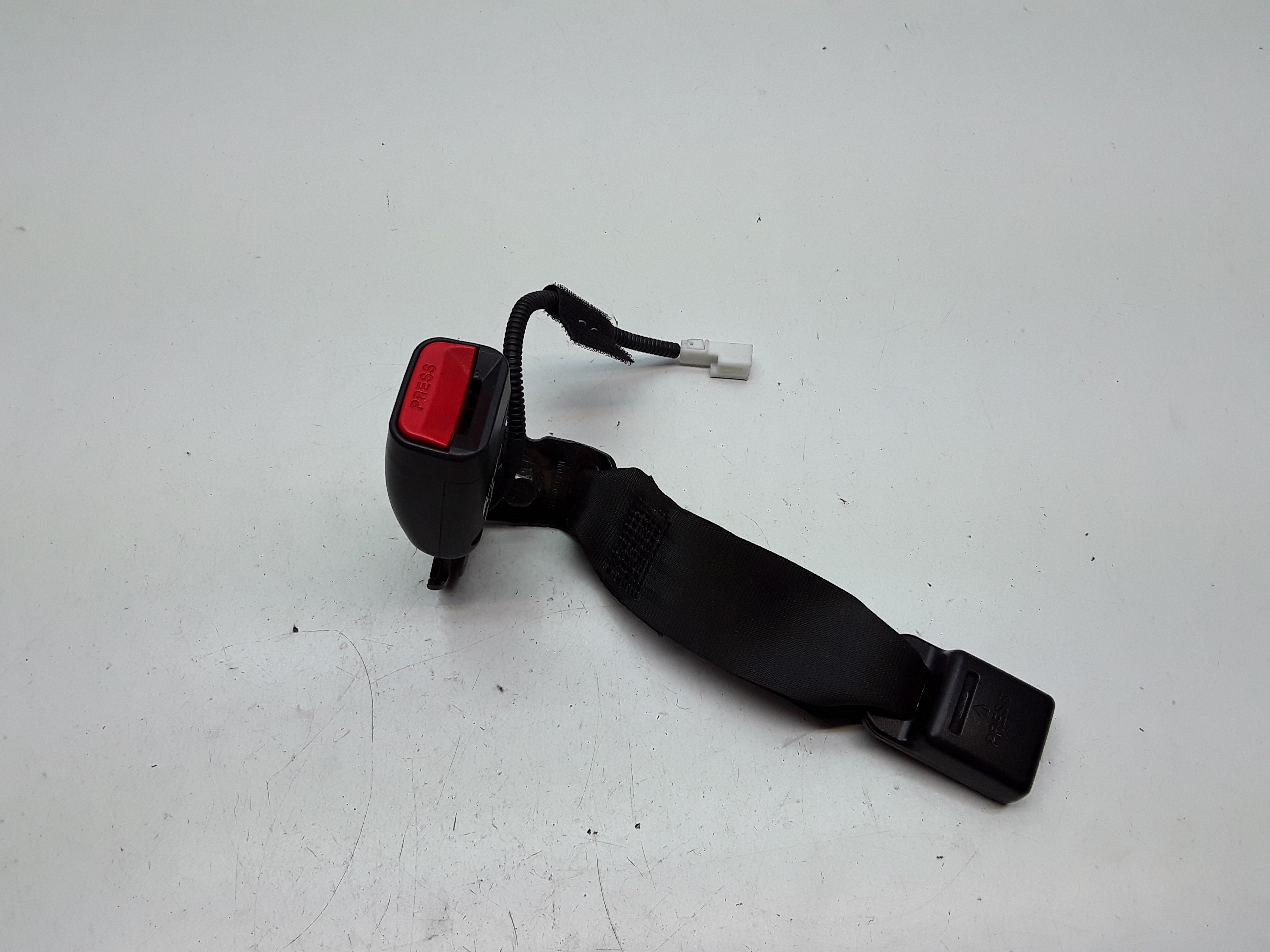 Kia Sportage (SL) Off-road vehicle 2.0 CVVT 16V 4x2 (G4KD) SEAT BELT BUCKLE 2012 1K07070035 1K07070035|KIA Kia Sportage (SL) Off-road vehicle 2.0 CVVT 16V 4x2 (G4KD) SEAT BELT BUCKLE 2012 1K07070035 1K07070035|KIA