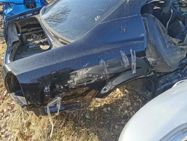 Maserati Quattroporte VI Sedan 3.0 S Biturbo V6 24V (M156B) BODY PANELS MISC. 2010 Maserati Quattroporte VI Sedan 3.0 S Biturbo V6 24V (M156B) BODY PANELS MISC. 2010